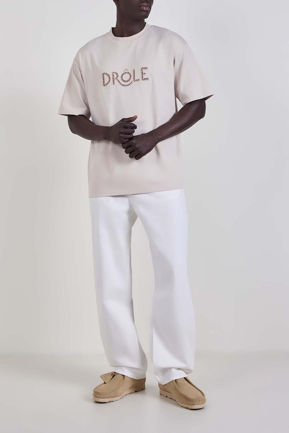 חולצת טי בגזרה משוחררת